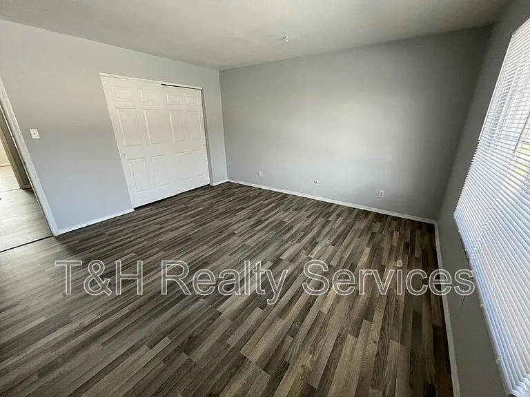 857 Indigo Way — Photo 5
