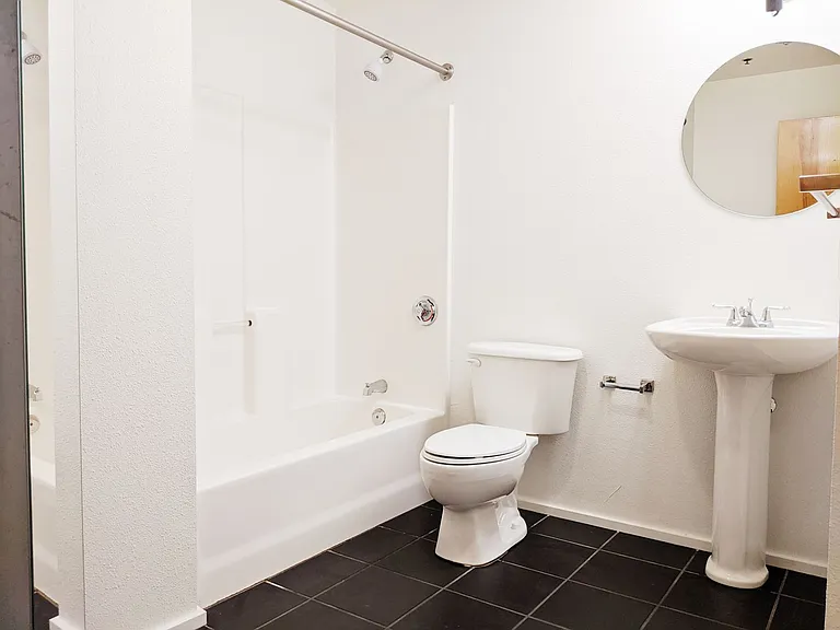 Mercury - Residential — Photo 254