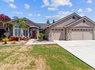 574 Vernazza Ave, Dinuba, CA 93618
