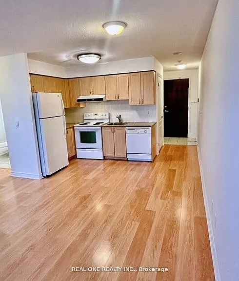 15 N Park Rd #801 — Photo 8