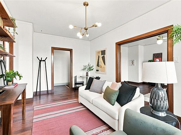 3rd image of 315 W 3rd St Unit 401