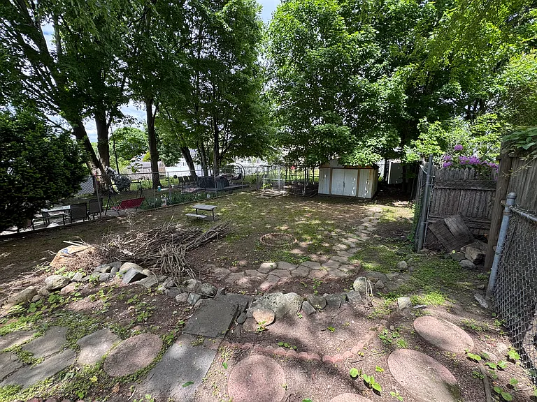 36 Gould St — Photo 27