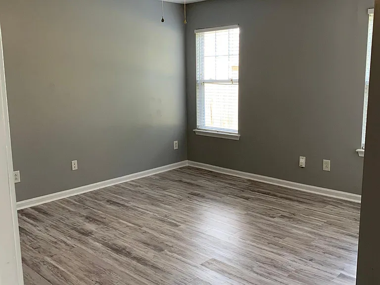 860 Raindrops Rd — Photo 5