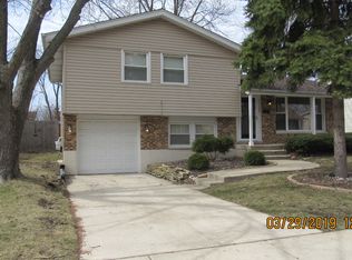 17100 Locust Dr, Hazel Crest, IL 60429