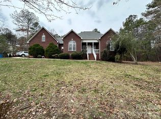 1385 Ron Whicker Dr, Catawba, NC 28609
