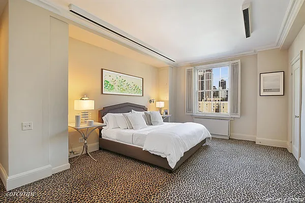 Sold by Corcoran | media 7