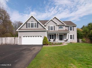 10 Rebecca Dr, Middle Grove, NY 12850