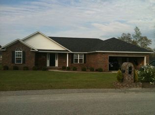 1074 Shortleaf Dr, Manning, SC 29102