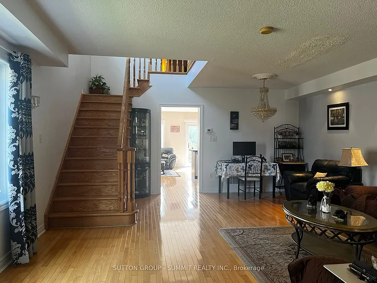 6606 Harmony Hl — Photo 2