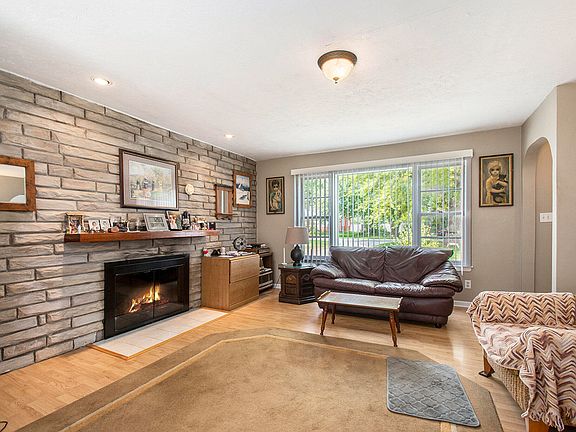 4th image of 426 Dale Ave
