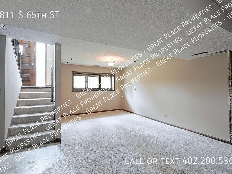 4811 S 65th St — Photo 39