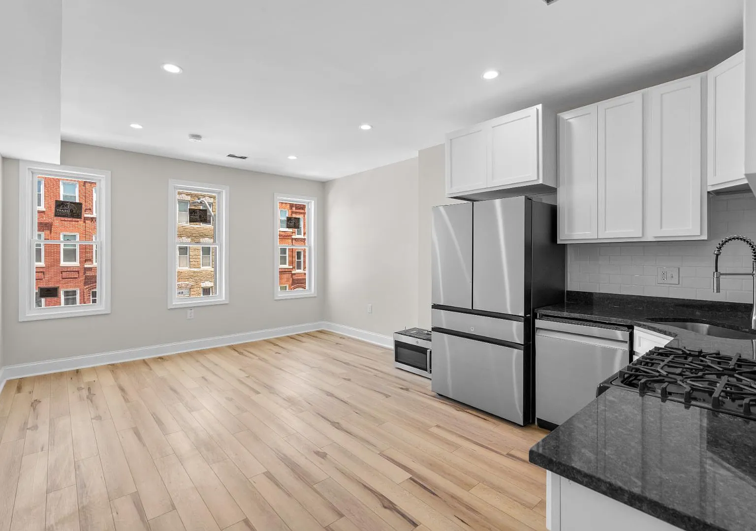 4 bed, 1200 sqft, $2,150 — Photo 3