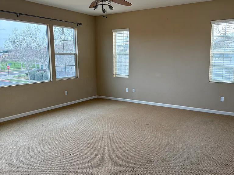 702 N San Marcos Dr — Photo 29