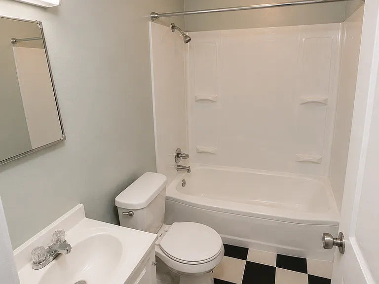 3718 Northbrook Dr — Photo 5