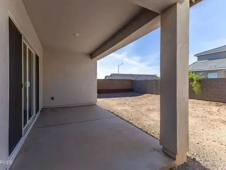 10250 W Adam Ave — Photo 2