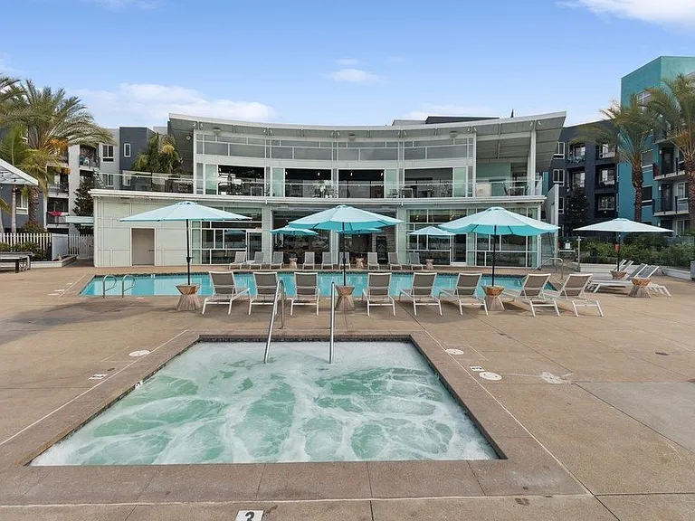 Domain San Diego — Photo 11