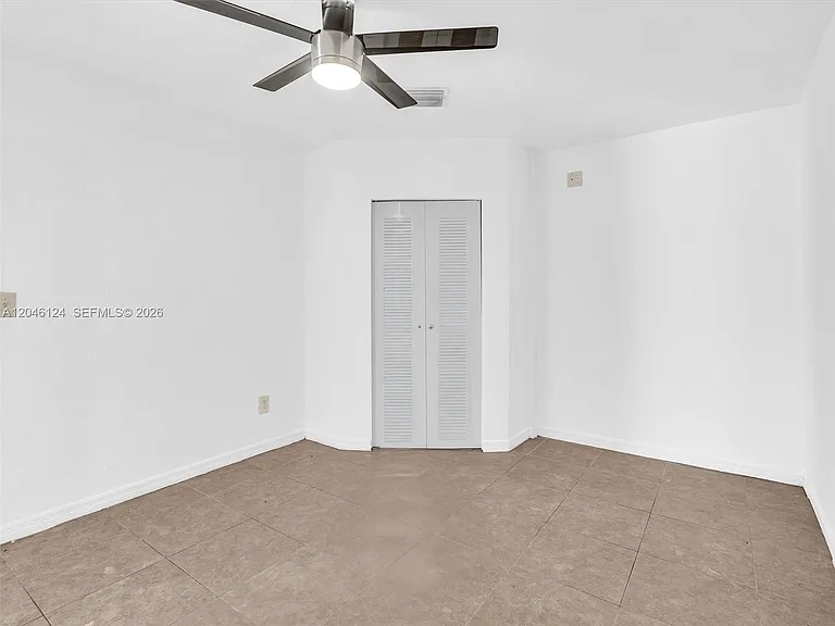 5801 NW 113th Ter — Photo 11