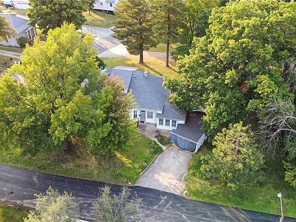 2nd image of 1914 Princeton Rd