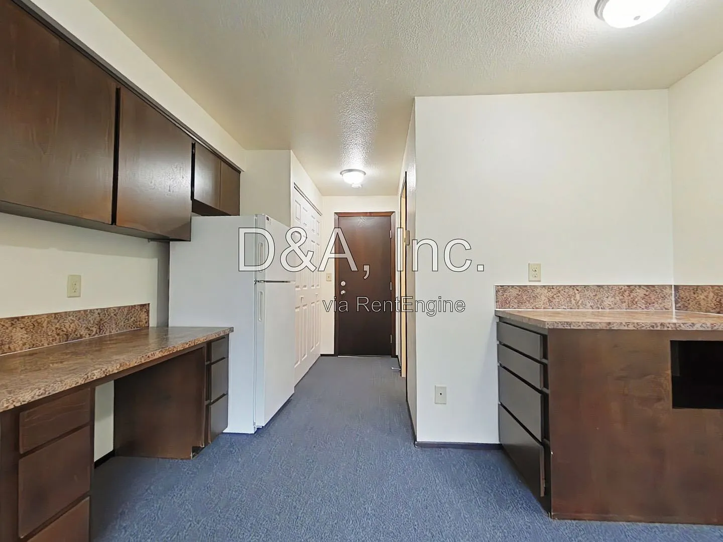 Studio, 1.0 bath, 200 sqft, $795 — Photo 3