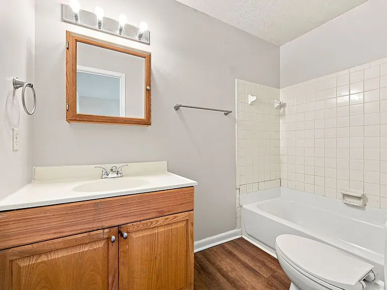314 Linwood Dr — Photo 8