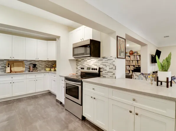 801 Snowden Drive, Lake Worth Beach, FL 33461