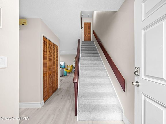 4th image of 1032 Ashley Ave
