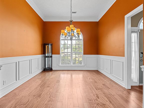 5th image of 843 Wickham Dr