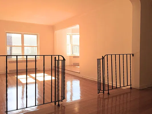 Rented by Sibling Management | media 3