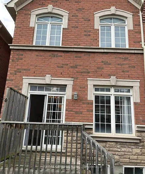 23 Spruce Pine Cres — Photo 18