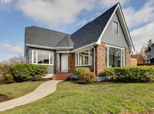 2705 SE Harrison St, Portland, OR 97214