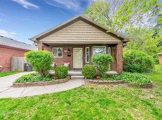 9072 Lincoln St, Taylor, MI 48180