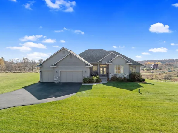 477 149th Ave, Somerset, WI 54025