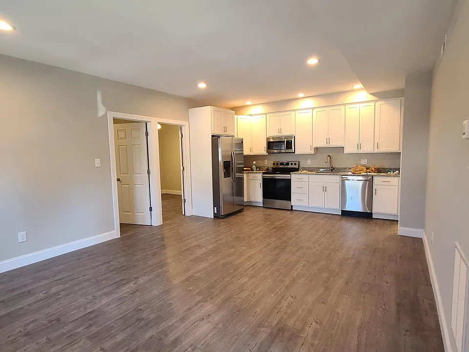 12 Front St #5