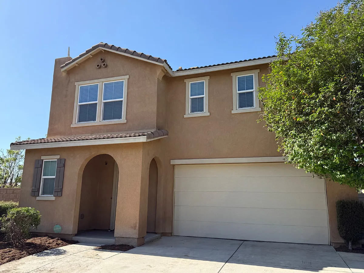 Building Photo - 3039 E Arbor Ln