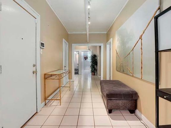 5th image of 1360 E Madison Park APT B