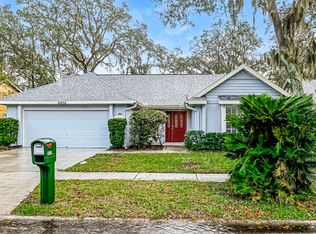 4012 Quail Briar Dr, Valrico, FL 33596