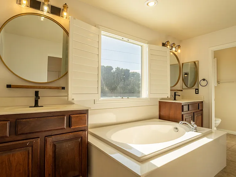 2279 Autumn Fire Ct — Photo 21