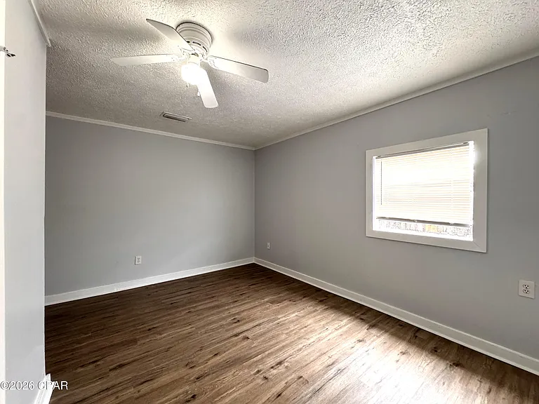 237 Helen Ave #E — Photo 10