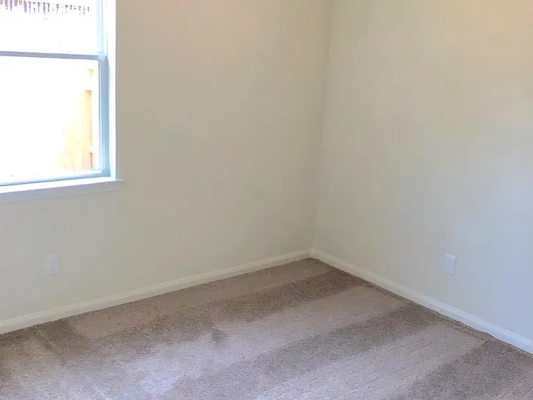 9510 Opal Gates Dr — Photo 5