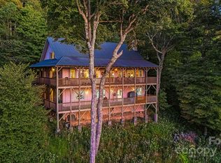 263 Lucas Ln, Mars Hill, NC 28754