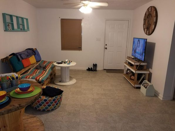 1082 Shellie Ln