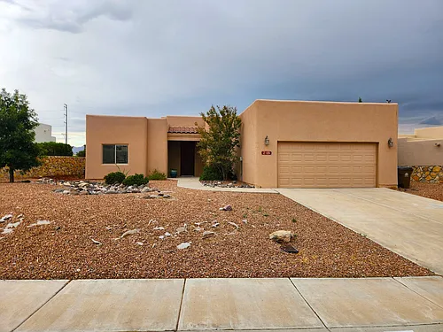 2105 San Patricio Loop Photo 1