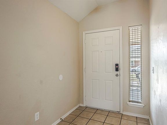 5th image of 3809 Tori Pl