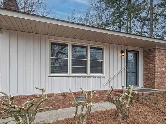 2nd image of 307 Nichols Dr