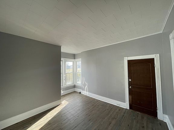 3rd image of 175 Columbia St #2