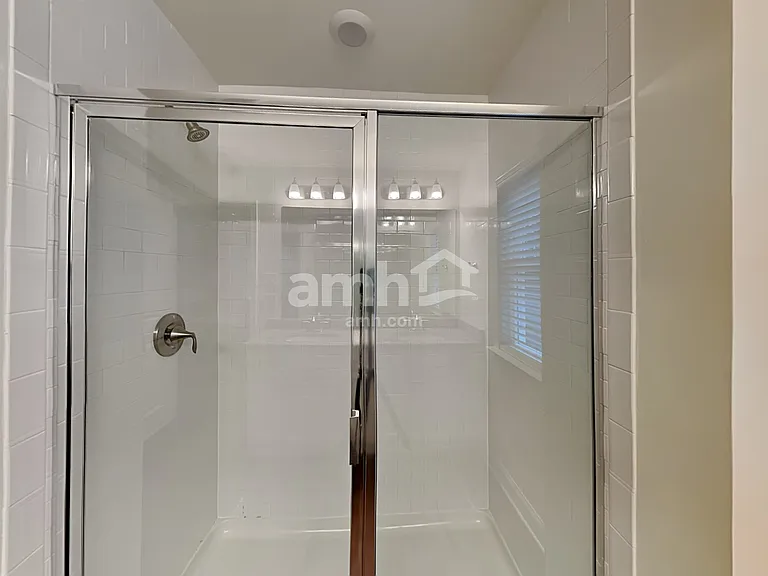 1410 Ashlyn Ct — Photo 16