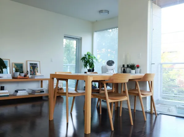 3333 Main St #205, Vancouver, BC V5V 3M8