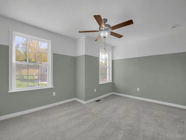 8705 Quietwood Ln — Photo 32
