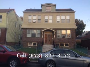 432 Leslie St, Newark, NJ 07112