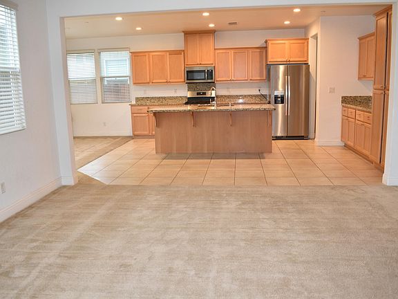 4th image of 1077 Sagittaria Cir